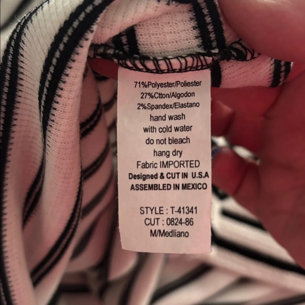 NEW Short Sleeve Round Neck Striped
Cloudy Knit Top M Ivory/Black - Picture 4 of 9